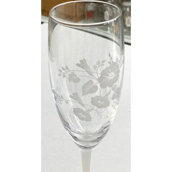 Vintage Avon Hummingbird Champagne Flute - Picture 3 of 6